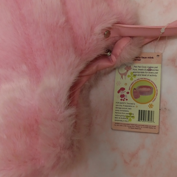 HOST PICK!! Brand New VINTAGE Y2K BARBIE FAUX MINK CAT/DOG CARRIER - Picture 9 of 10